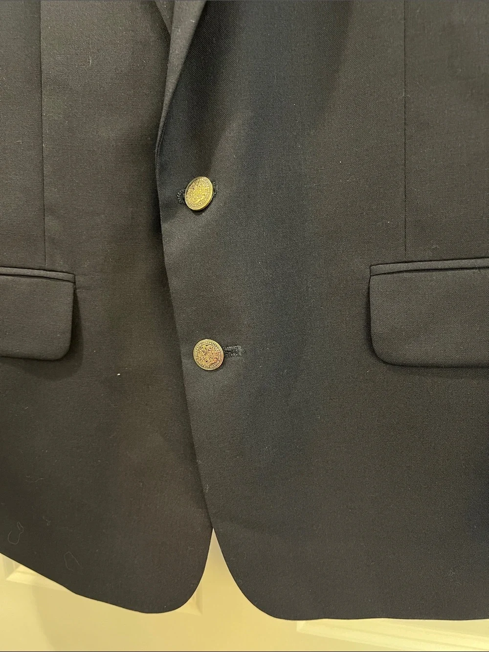Oscar de la Renta Men's Classic Navy Blazer - Elegant Two-Button Sport Coat